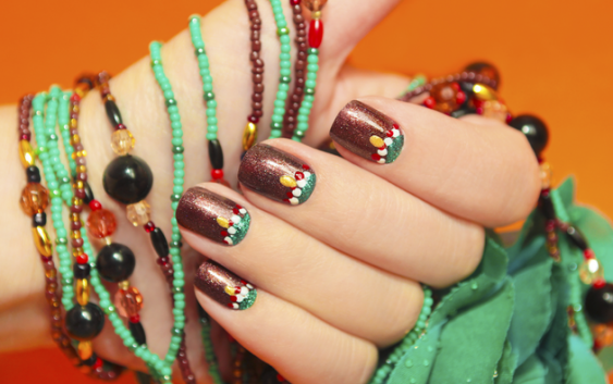 7 Impressive Thanksgiving Nail Designs