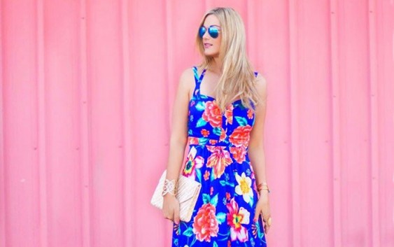 Modern Ways to Wear Apron Dresses